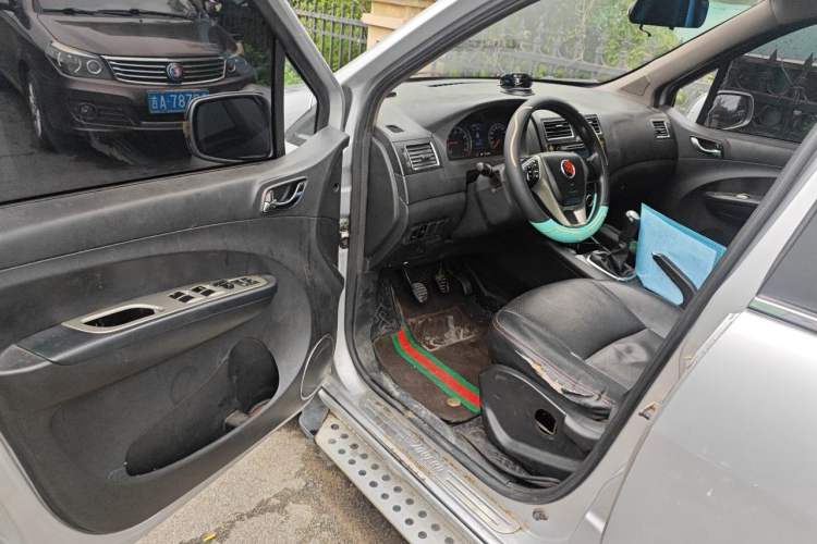 Used FORTHING Joyear X5 2013 1.6L Manual Luxury Model China IV Standard Driver Seat