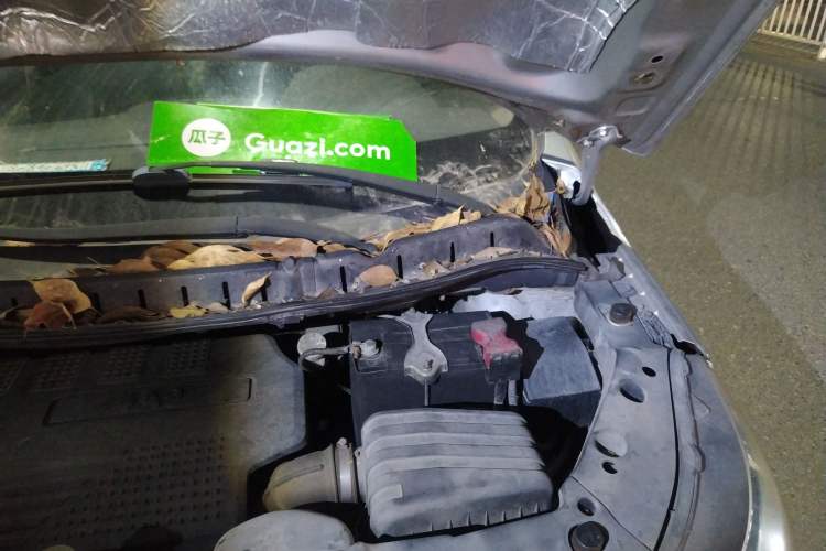 Used FORTHING Joyear X5 2013 1.6L Manual Luxury Model China IV Standard Engine Bay Left