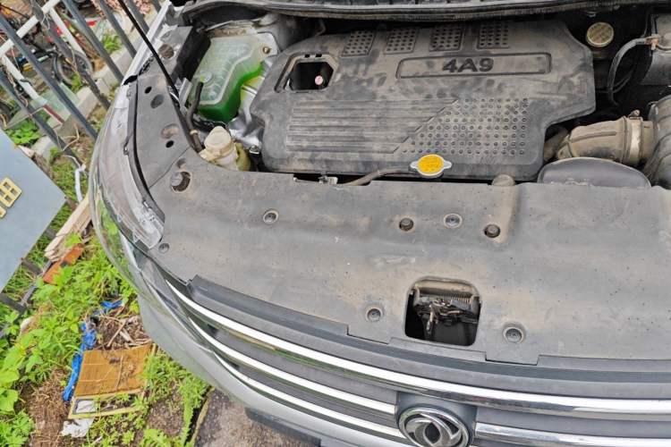 Used FORTHING Joyear X5 2013 1.6L Manual Luxury Model China IV Standard Engine Bay Right