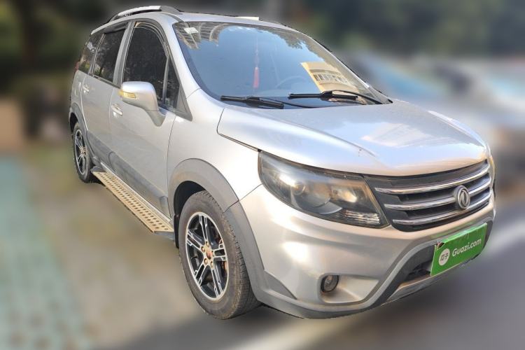 Used FORTHING Joyear X5 2013 1.6L Manual Luxury Model China V Standard Front Right 45 Deg