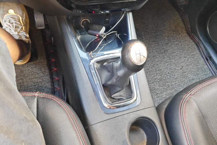 Used FORTHING Joyear X5 2013 1.6L Manual Luxury Model China V Standard Gear Lever