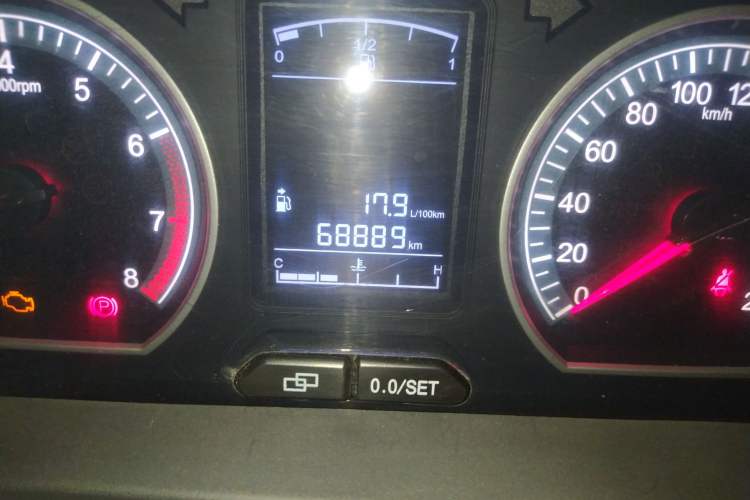 Used FORTHING Joyear X5 2013 1.6L Manual Luxury Model China IV Standard Odometer Close Up