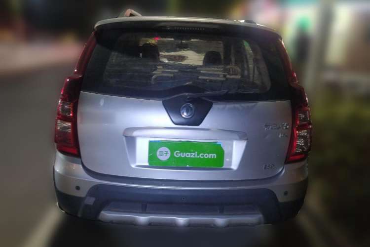 Used FORTHING Joyear X5 2013 1.6L Manual Luxury Model China IV Standard Rear