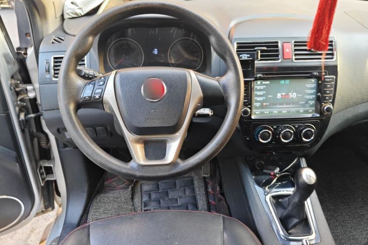 Used FORTHING Joyear X5 2013 1.6L Manual Luxury Model China V Standard Steering Wheel
