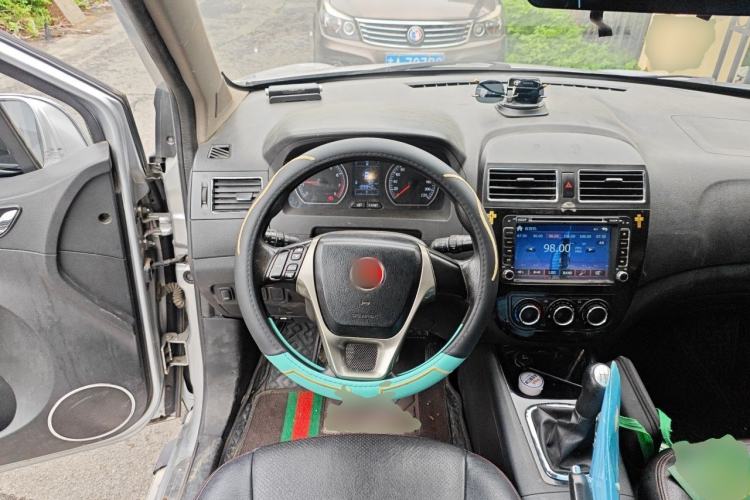 Used FORTHING Joyear X5 2013 1.6L Manual Luxury Model China IV Standard Steering Wheel