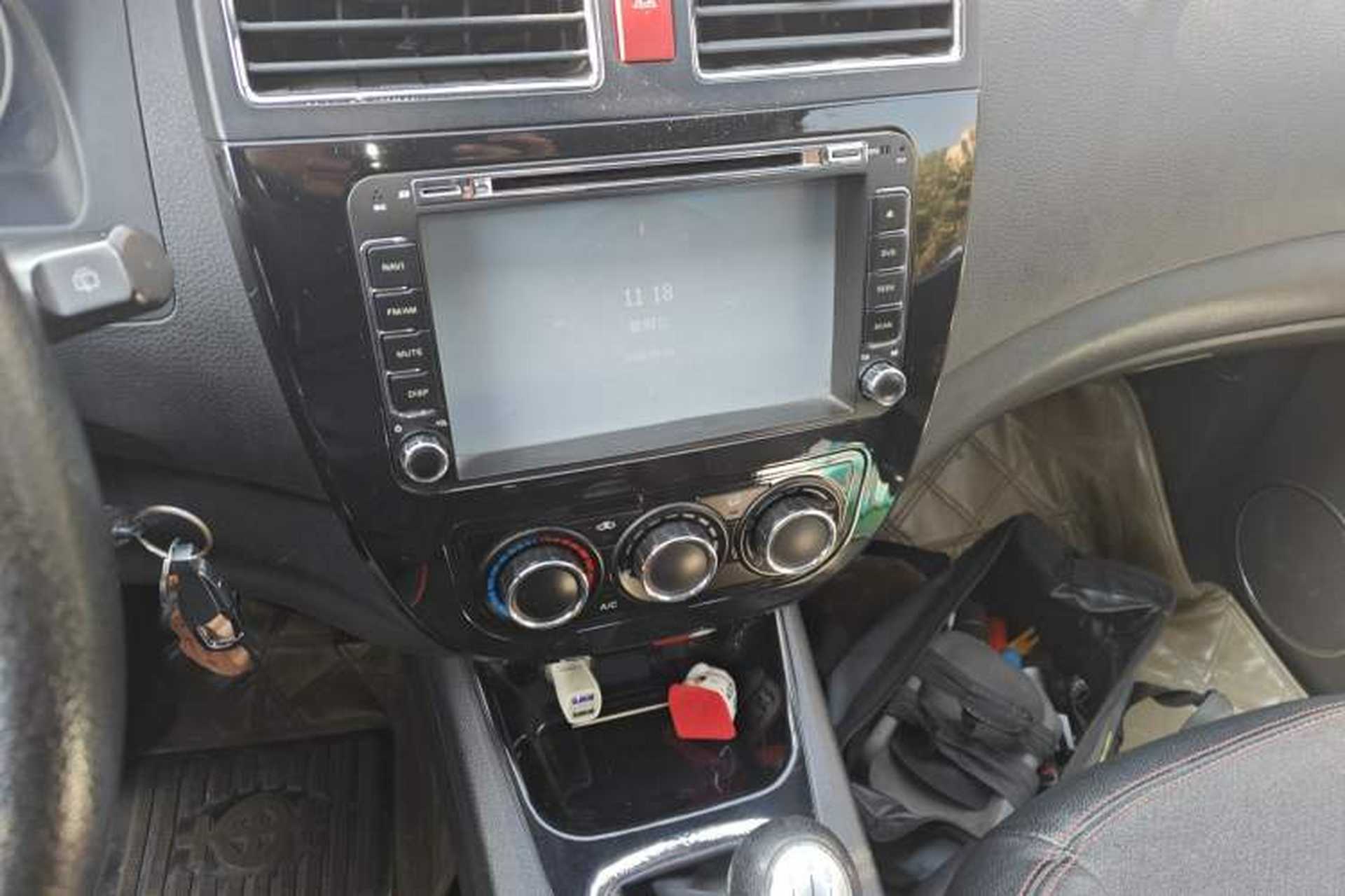 Used FORTHING Joyear X5 2013 1.6L Manual Luxury Model China V Standard Audio And AC Panel