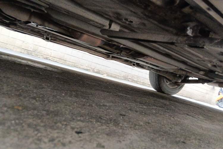 Used FORTHING Joyear X5 2013 1.6L Manual Luxury Model China IV Standard Chassis Front Left