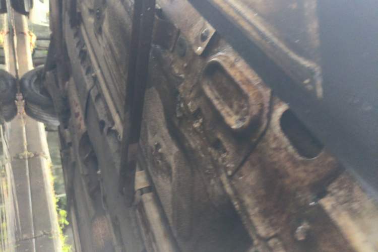 Used FORTHING Joyear X5 2013 1.6L Manual Luxury Model China IV Standard Chassis Front Right