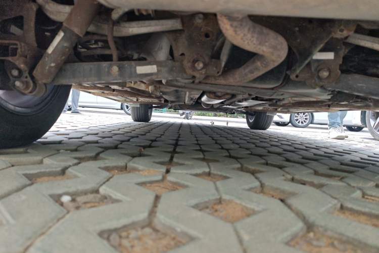 Used FORTHING Joyear X5 2013 1.6L Manual Luxury Model China IV Standard Chassis Rear