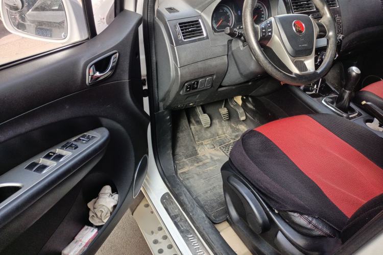 Used FORTHING Joyear X5 2013 1.6L Manual Luxury Model China IV Standard Driver Seat