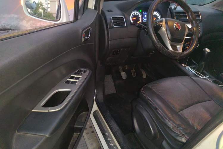 Used FORTHING Joyear X5 2013 1.6L Manual Luxury Model China IV Standard Driver Seat