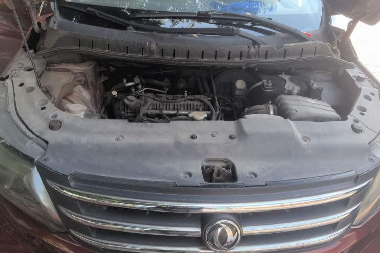 Used FORTHING Joyear X5 2013 1.6L Manual Luxury Model China IV Standard Engine Bay