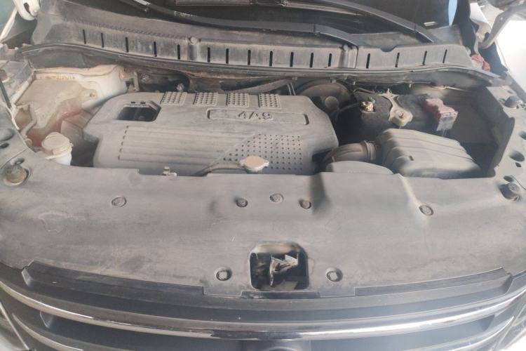 Used FORTHING Joyear X5 2013 1.6L Manual Luxury Model Engine Bay