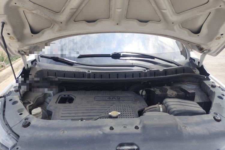 Used FORTHING Joyear X5 2013 1.6L Manual Luxury Model China IV Standard Engine Bay