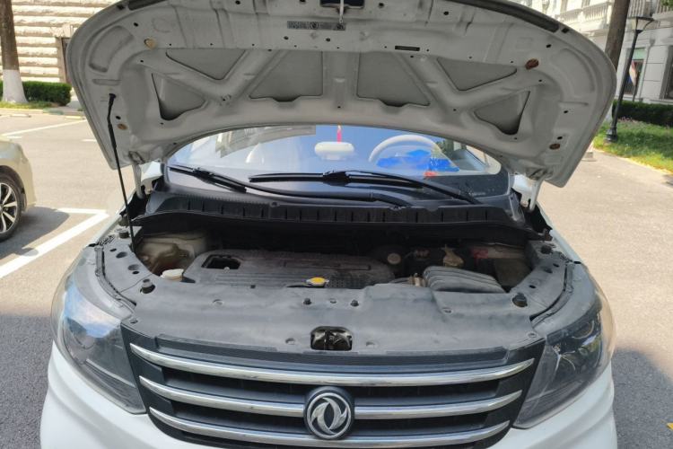Used FORTHING Joyear X5 2013 1.6L Manual Luxury Model China IV Standard Engine Bay