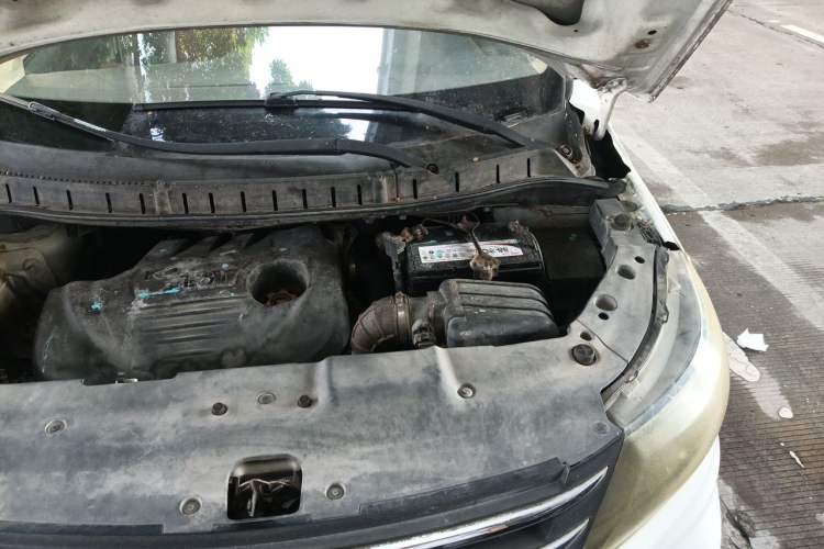 Used FORTHING Joyear X5 2013 1.8T Manual Luxury Model Engine Bay Left