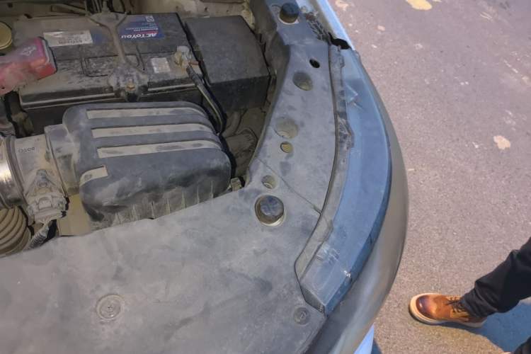 Used FORTHING Joyear X5 2013 1.8T Manual Luxury Model Engine Bay Left