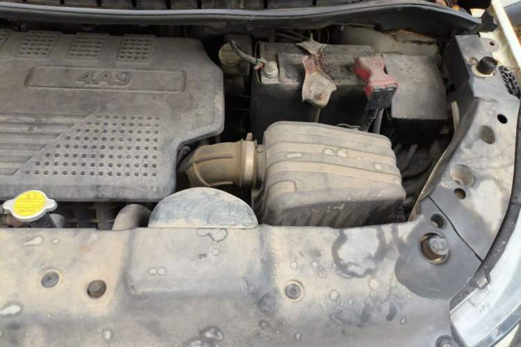 Used FORTHING Joyear X5 2013 1.6L Manual Luxury Model China IV Standard Engine Bay Left