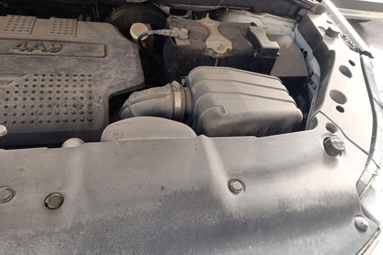 Used FORTHING Joyear X5 2013 1.6L Manual Luxury Model China IV Standard Engine Bay Left