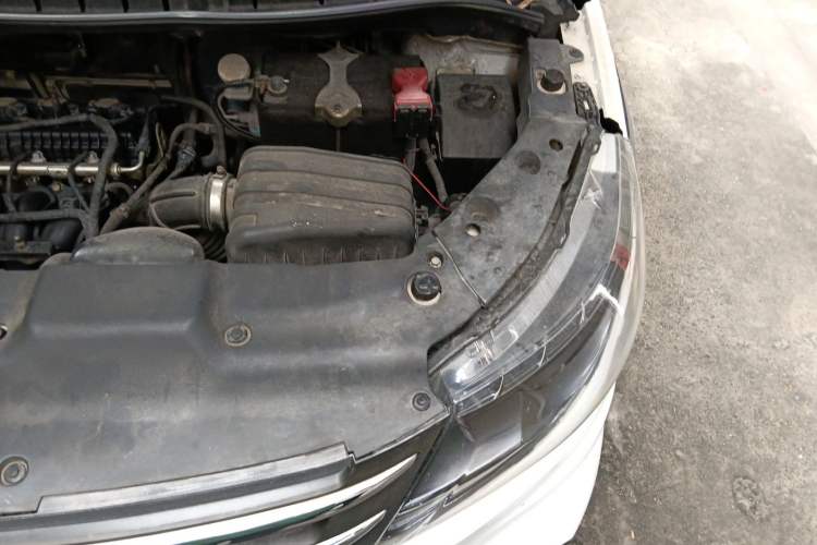 Used FORTHING Joyear X5 2013 1.6L Manual Luxury Model China IV Standard Engine Bay Left