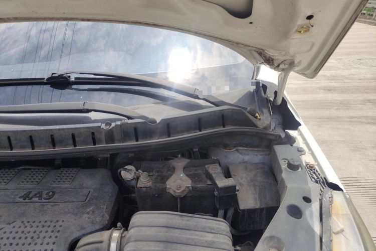 Used FORTHING Joyear X5 2013 1.6L Manual Luxury Model China IV Standard Engine Bay Left