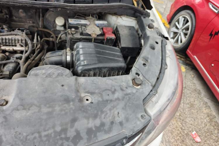 Used FORTHING Joyear X5 2013 1.6L Manual Luxury Model China IV Standard Engine Bay Left