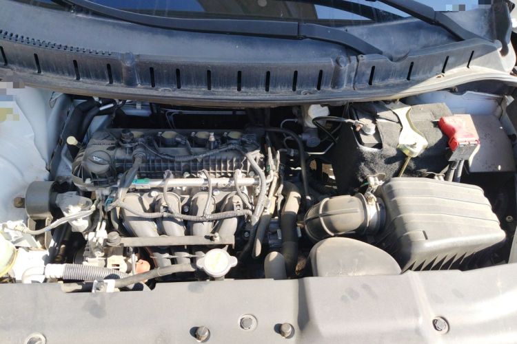 Used FORTHING Joyear X5 2013 1.6L Manual Luxury Model China IV Standard Engine Bay