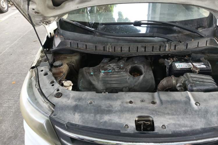 Used FORTHING Joyear X5 2013 1.8T Manual Luxury Model Engine Bay Right