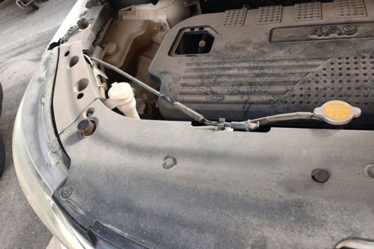 Used FORTHING Joyear X5 2013 1.6L Manual Luxury Model China IV Standard Engine Bay Right