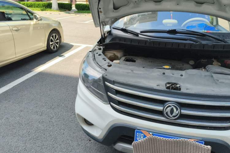 Used FORTHING Joyear X5 2013 1.6L Manual Luxury Model China IV Standard Engine Bay Right