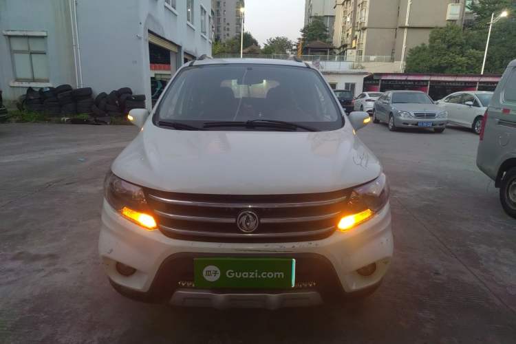 Used FORTHING Joyear X5 2013 1.6L Manual Luxury Model China IV Standard Front