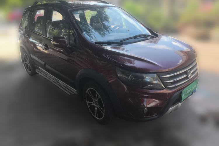 Used FORTHING Joyear X5 2013 1.6L Manual Luxury Model China IV Standard Front Right 45 Deg