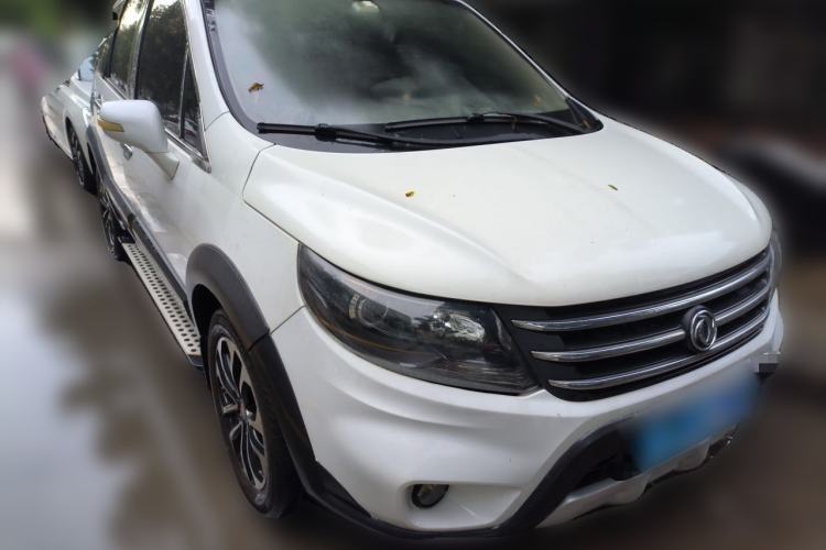 Used FORTHING Joyear X5 2013 1.6L Manual Luxury Model China IV Standard Front Right 45 Deg