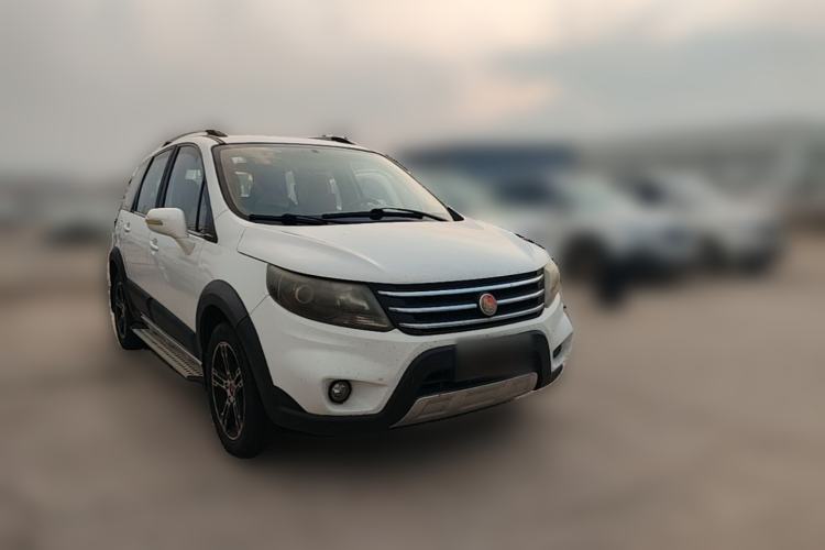Used FORTHING Joyear X5 2013 1.6L Manual Luxury Model China IV Standard Front Right 45 Deg