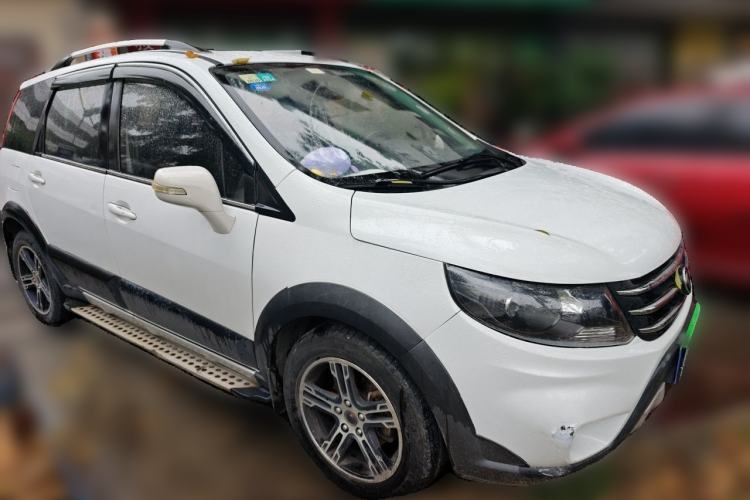 Used FORTHING Joyear X5 2013 1.6L Manual Luxury Model China IV Standard Front Right 45 Deg