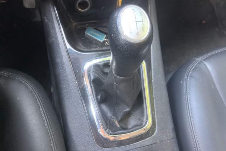 Used FORTHING Joyear X5 2013 1.6L Manual Luxury Model China IV Standard Gear Lever