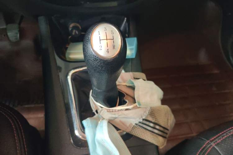 Used FORTHING Joyear X5 2013 1.6L Manual Luxury Model Gear Lever