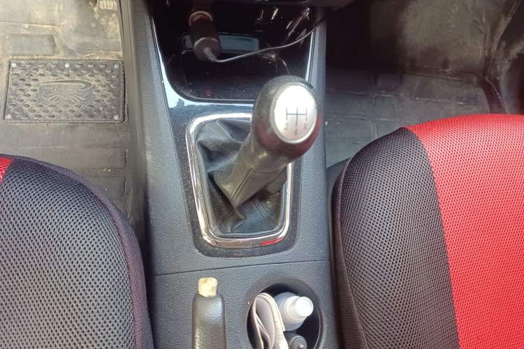 Used FORTHING Joyear X5 2013 1.6L Manual Luxury Model China IV Standard Gear Lever