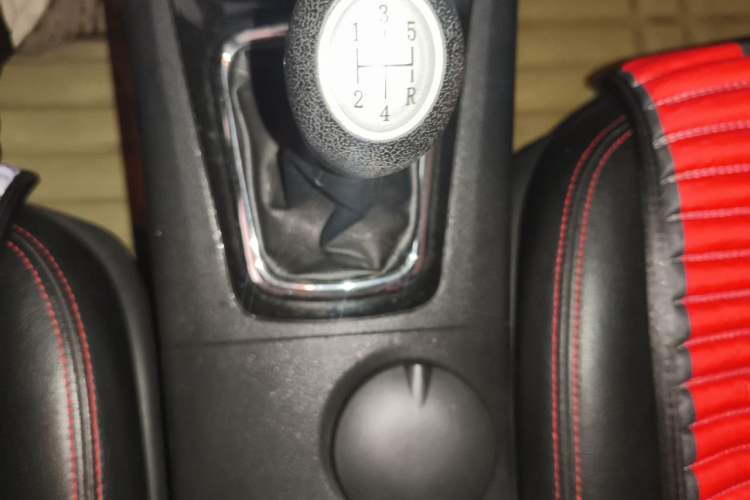 Used FORTHING Joyear X5 2013 1.6L Manual Luxury Model China IV Standard Gear Lever