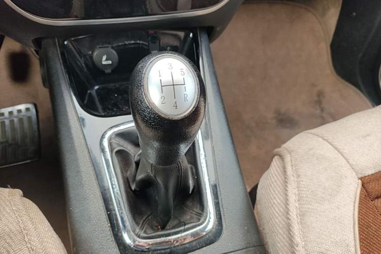 Used FORTHING Joyear X5 2013 1.6L Manual Luxury Model China IV Standard Gear Lever