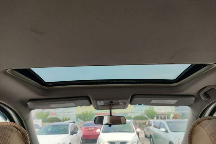 Used FORTHING Joyear X5 2013 1.6L Manual Luxury Model China IV Standard Headliner