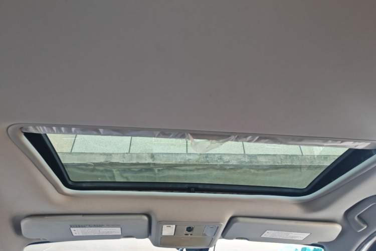 Used FORTHING Joyear X5 2013 1.6L Manual Luxury Model China IV Standard Headliner