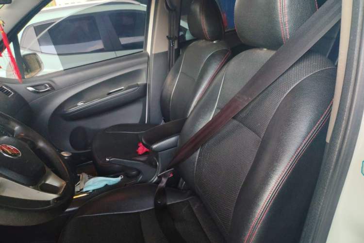 Used FORTHING Joyear X5 2013 1.6L Manual Luxury Model Left Front Seat