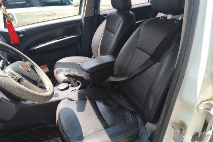 Used FORTHING Joyear X5 2013 1.6L Manual Luxury Model China IV Standard Left Front Seat