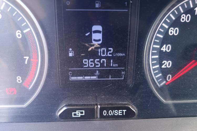 Used FORTHING Joyear X5 2013 1.6L Manual Luxury Model China IV Standard Odometer Close Up