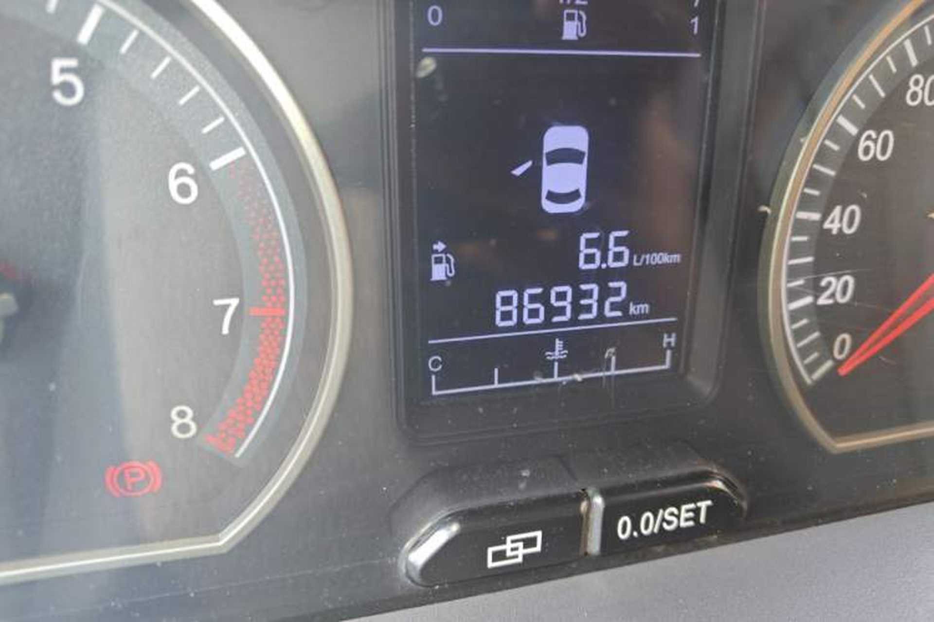 Used FORTHING Joyear X5 2013 1.6L Manual Luxury Model China V Standard Odometer Close Up