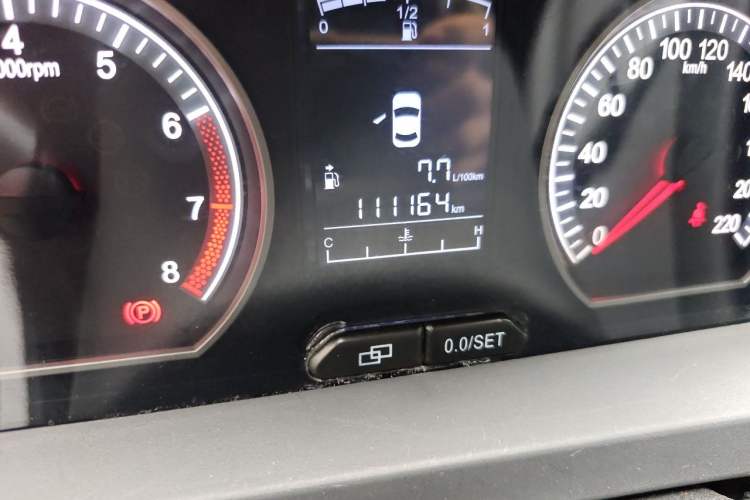 Used FORTHING Joyear X5 2013 1.6L Manual Luxury Model China IV Standard Odometer Close Up
