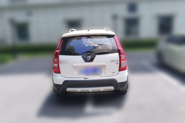 Used FORTHING Joyear X5 2013 1.6L Manual Luxury Model China IV Standard Rear