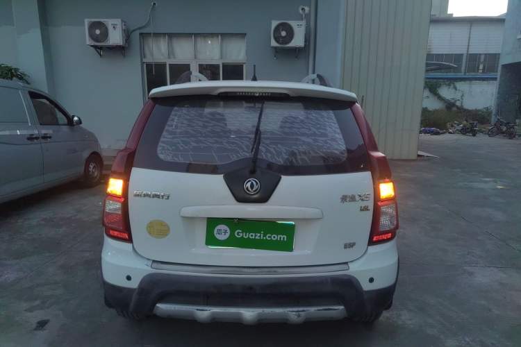 Used FORTHING Joyear X5 2013 1.6L Manual Luxury Model China IV Standard Rear