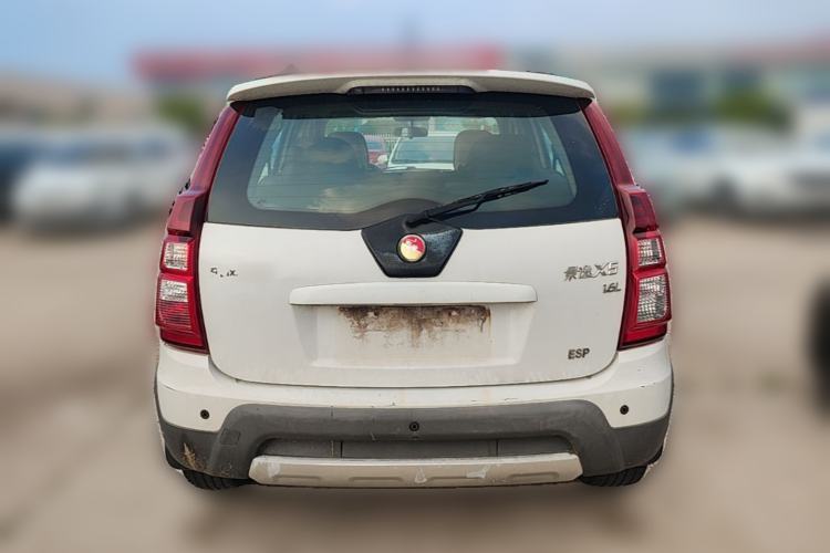 Used FORTHING Joyear X5 2013 1.6L Manual Luxury Model China IV Standard Rear